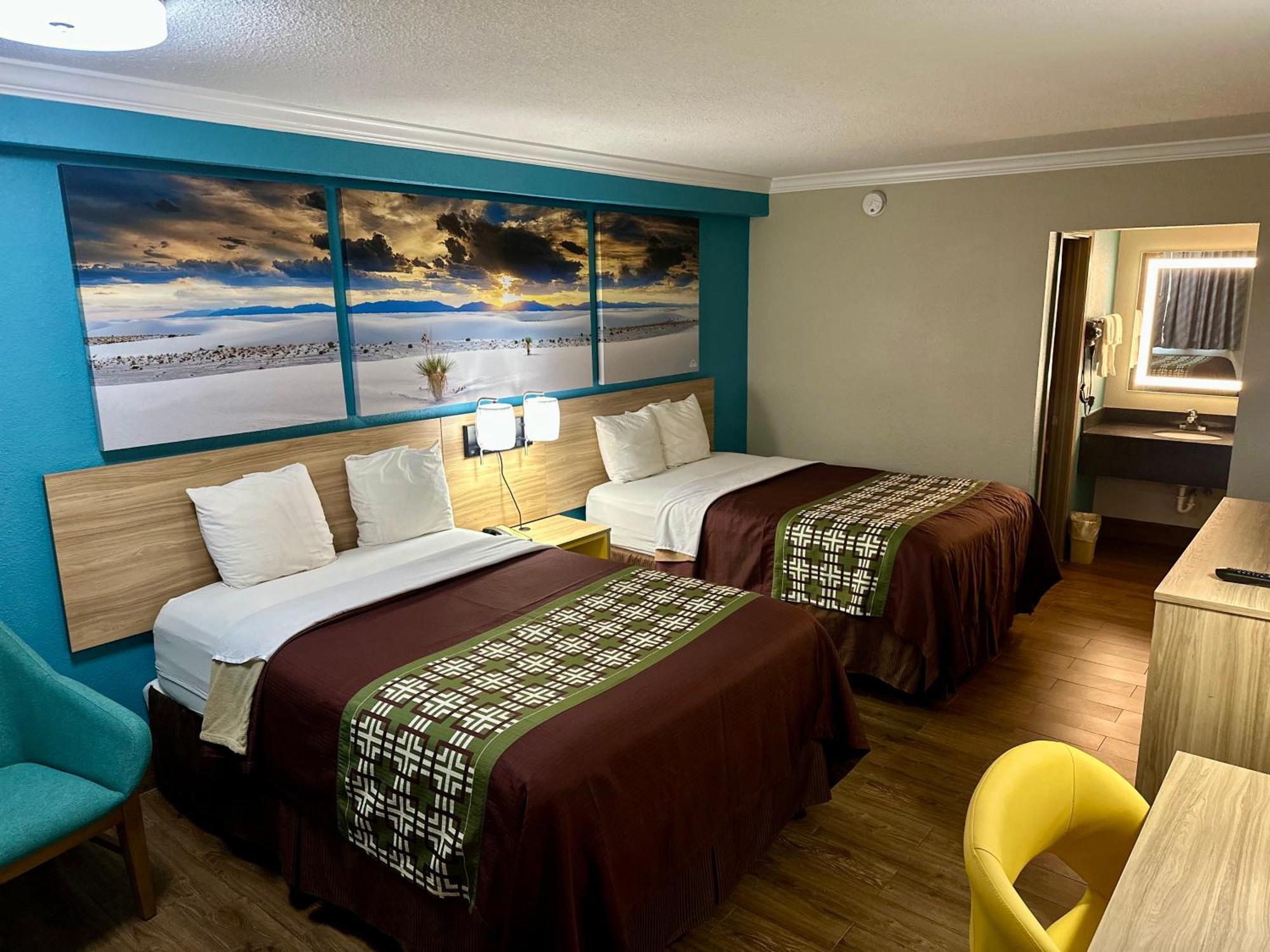 Days Inn By Wyndham Houston East Kültér fotó